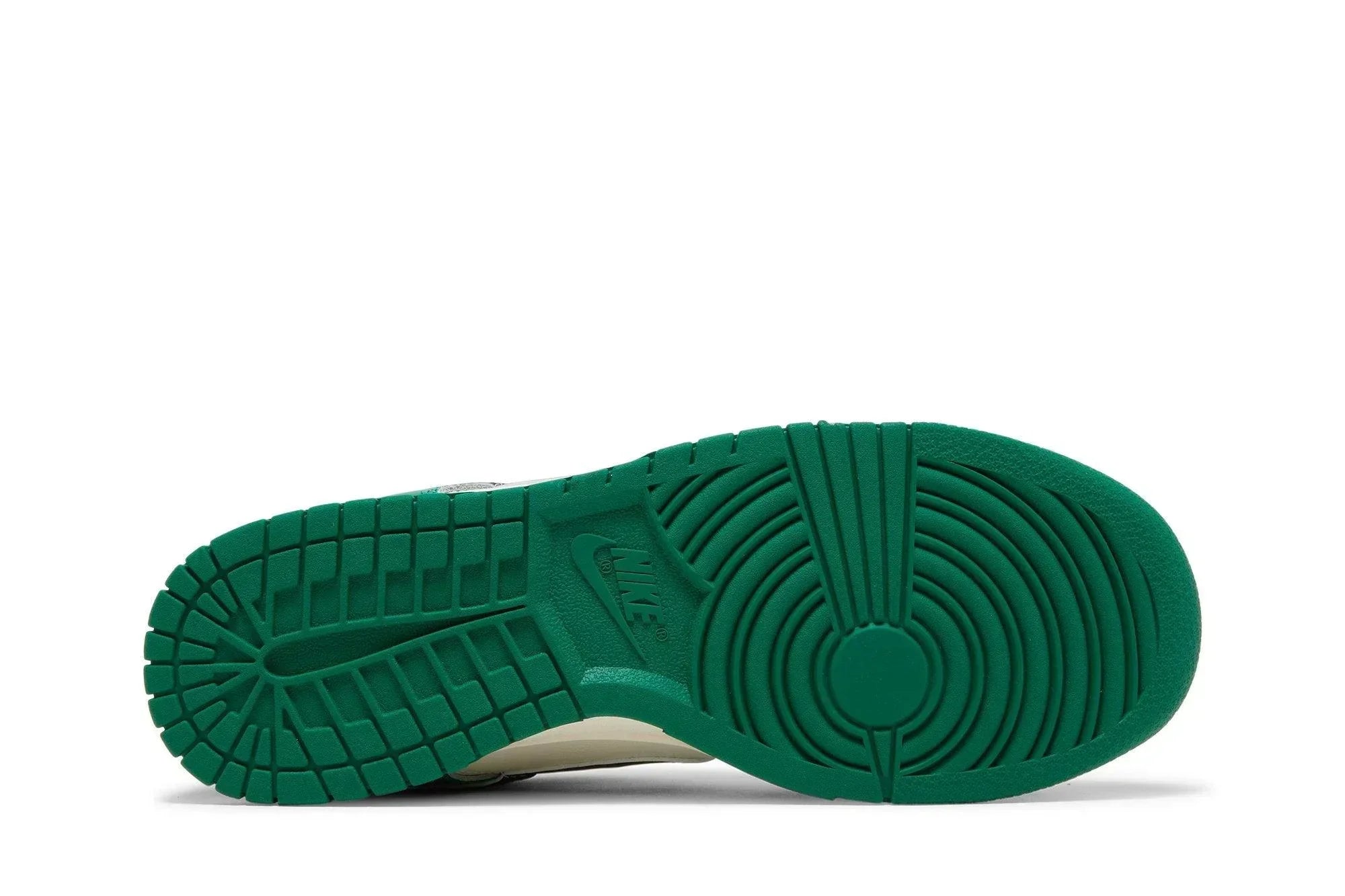 Nike Dunk Low SE Lottery Green