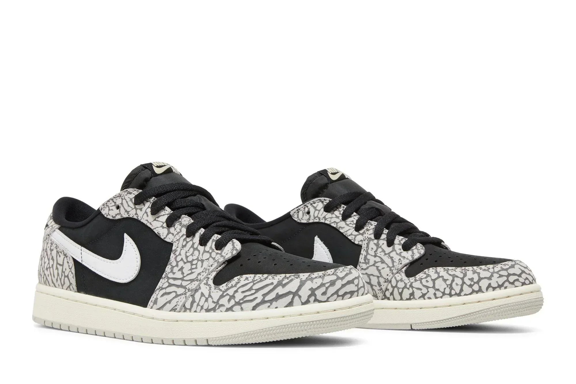 Air Jordan 1 Retro Low OG &
