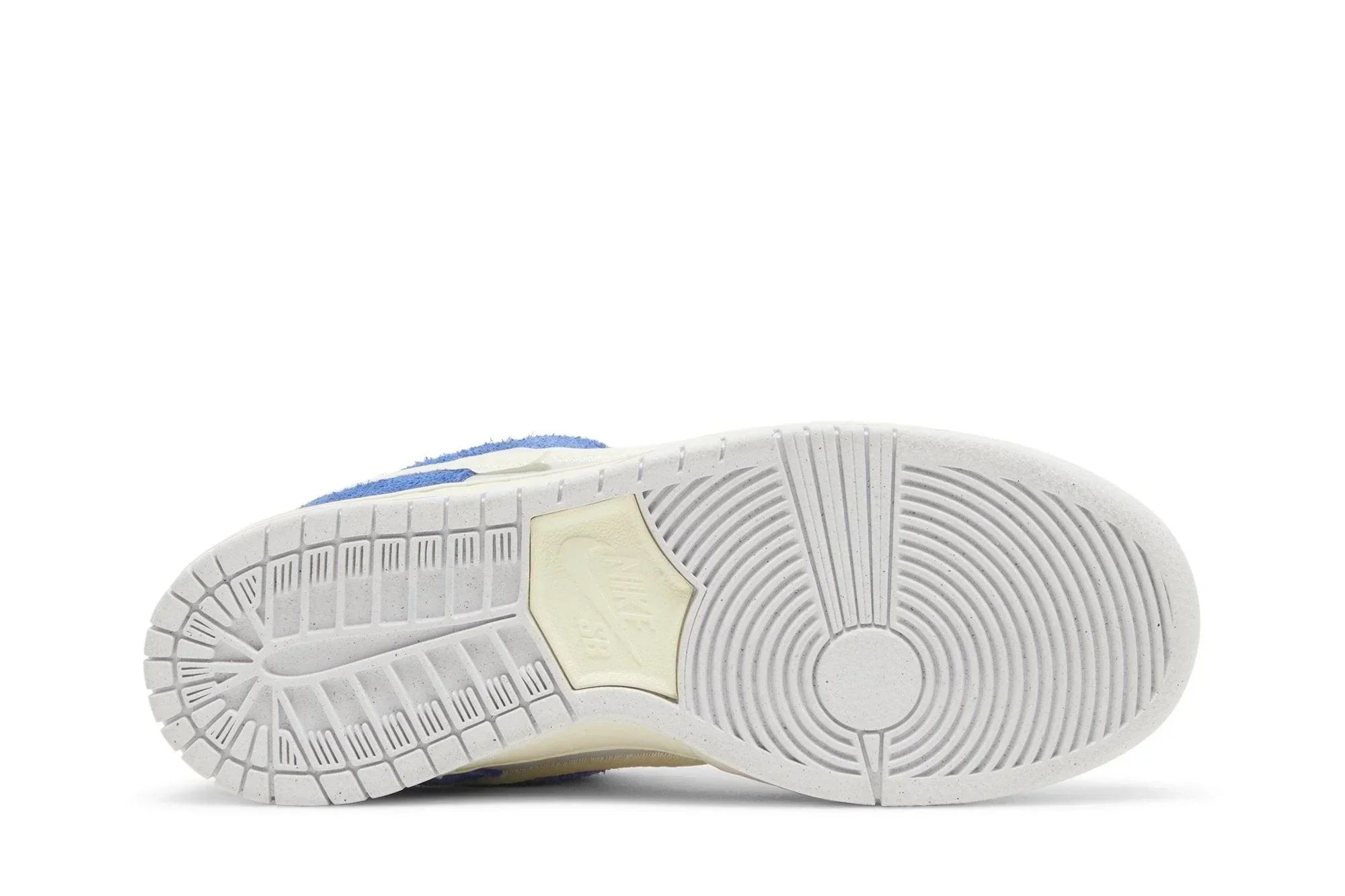 Fly Streetwear x Dunk Low Pro SB &